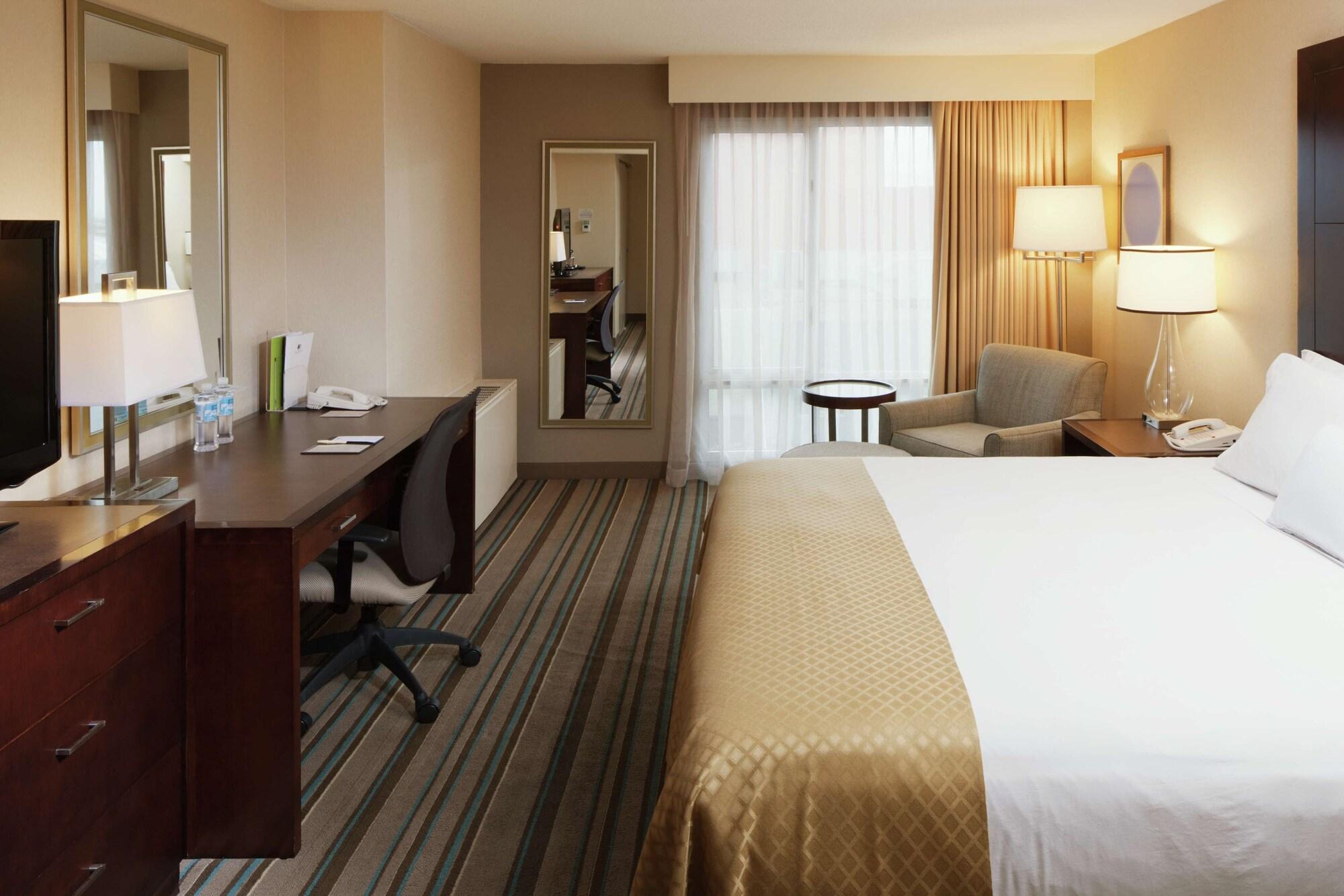 Doubletree By Hilton Hotel And Conference Center Chicago North Shore Skokie Exterior foto