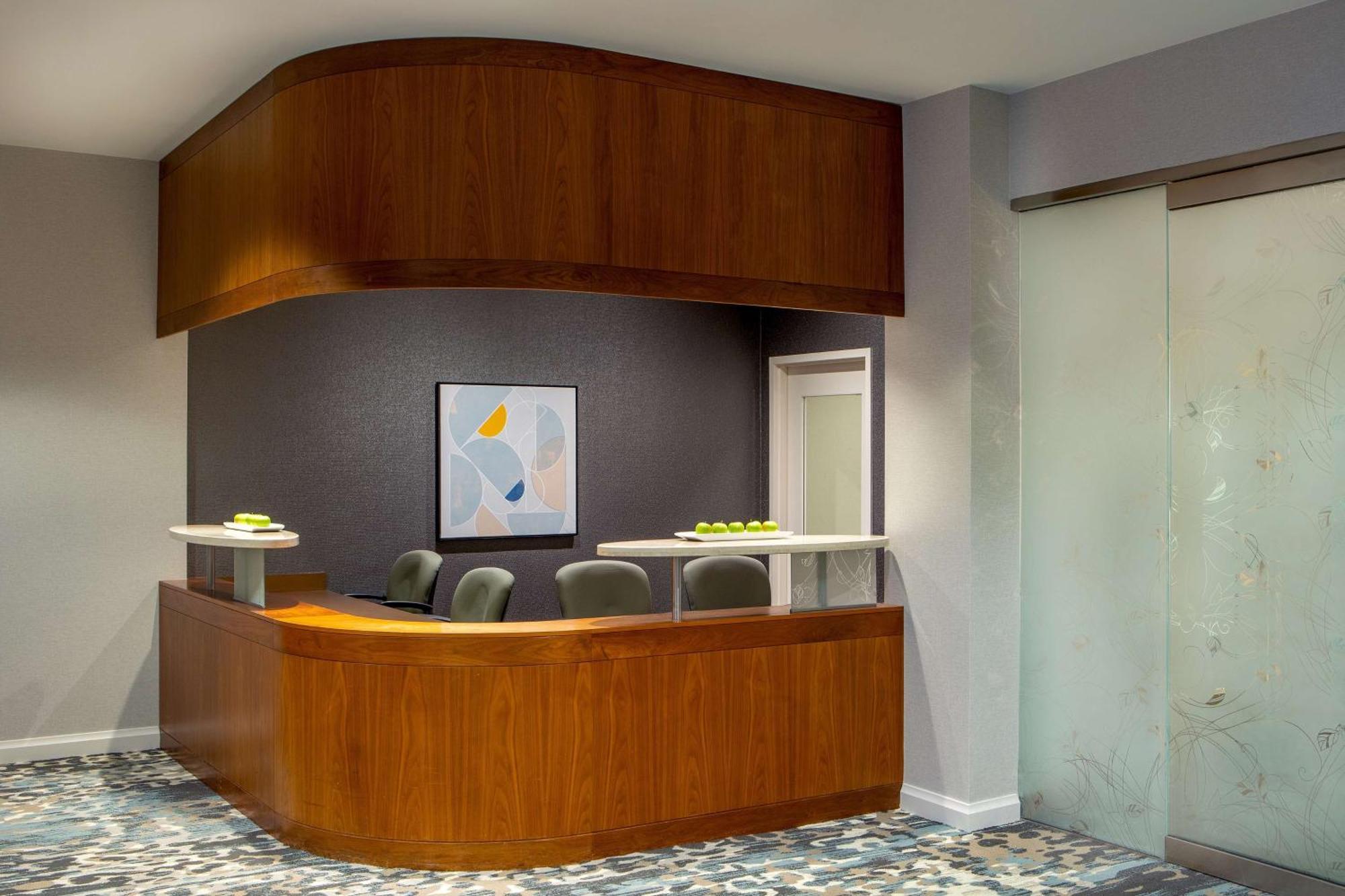 Doubletree By Hilton Hotel And Conference Center Chicago North Shore Skokie Exterior foto